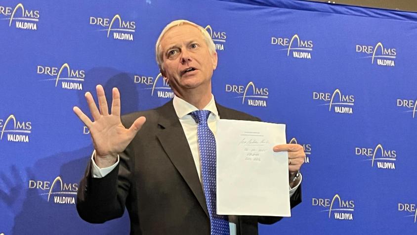 Kast emplaza a Matthei a firmar acuerdo para recibir la mitad del pago por cada voto que obtengan Kast emplaza a Matthei a firmar acuerdo para recibir la mitad del pago por cada voto que obtengan