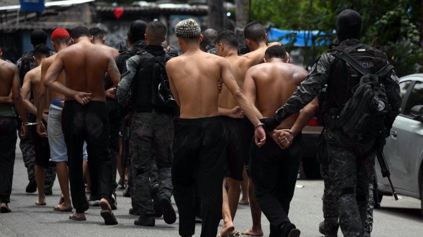 #AlertaT13 | Impacto en Brasil: megaoperativo policial en Río de Janeiro deja al menos 64 muertos y 81 detenidos
