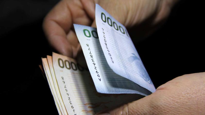 Denuncian que tesorera se quedó con los casi $5 millones para la gira de un cuarto medio en Los Lagos