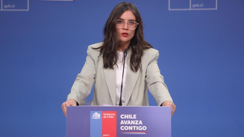 "Que los comandos se preocupen de sus campañas": Vallejo responde a críticas por alusiones de Boric a Kast