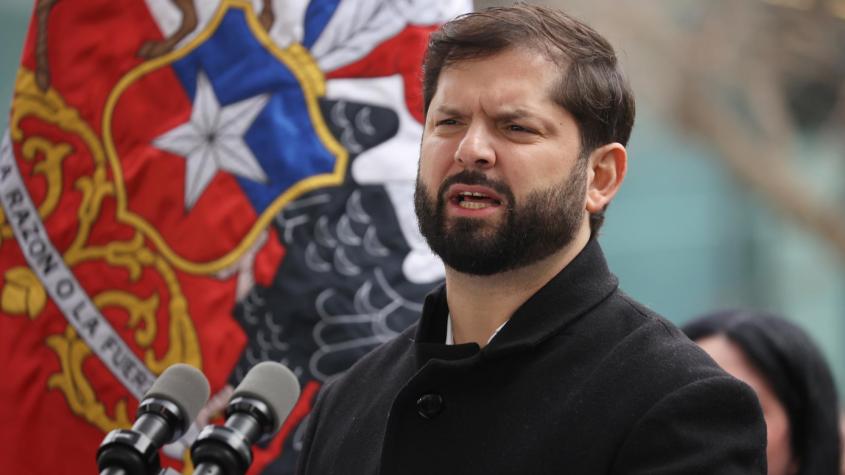 Presidente Boric condena ataque de Hamás a Israel a dos años de la ofensiva: "Nunca la violencia contra inocentes es el camino"