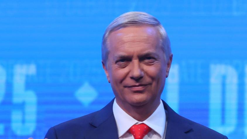 "Van a colaborar a pagar su pasaje": La propuesta de Kast para expulsar a migrantes ilegales en Chile