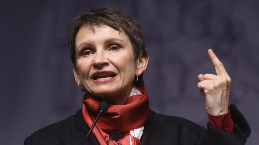 Charla de Tohá en París: “La izquierda le tiene alergia a las policías y al orden público”