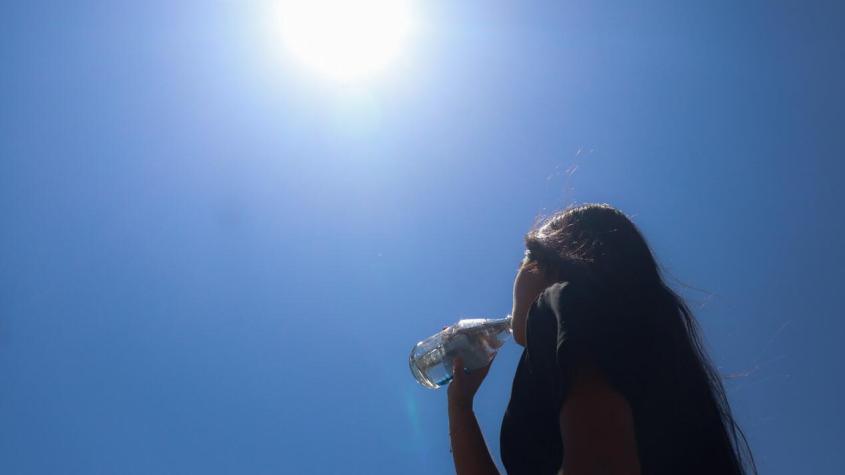 Hasta 30 grados en Santiago: ¿Cuándo será el día más caluroso de la semana?