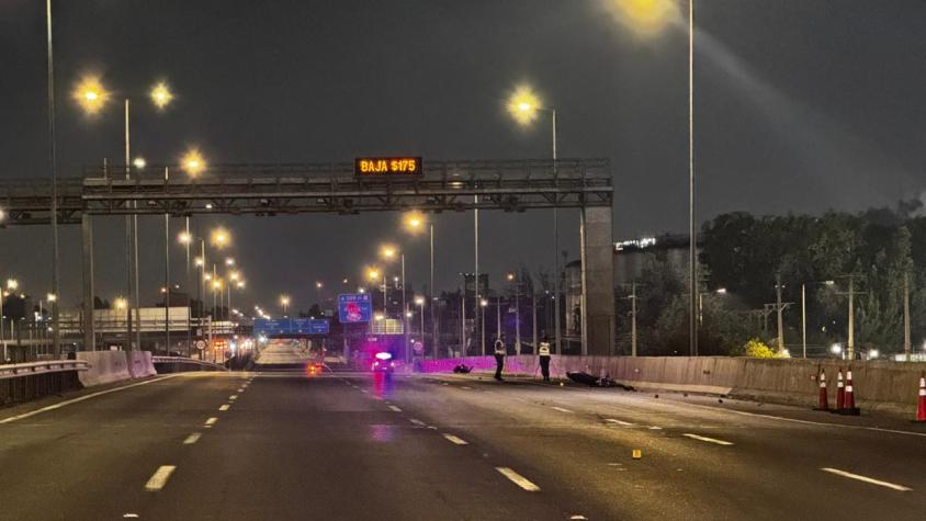 Dos motos chocan en Quilicura: Un motociclista falleció y el otro se dio a la fuga