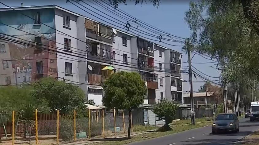 Sus abuelos compraron departamento en 1966: hoy está "tomado", dueño no tenía rut y 37 herederos quieren venderlo