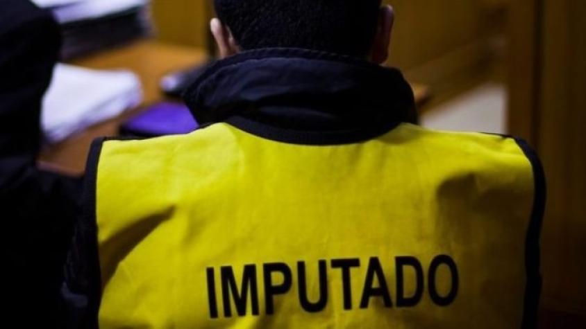 Condenan a 20 años de cárcel a hombre que violó por 10 años a su hija en Temuco: víctima quedó embarazada