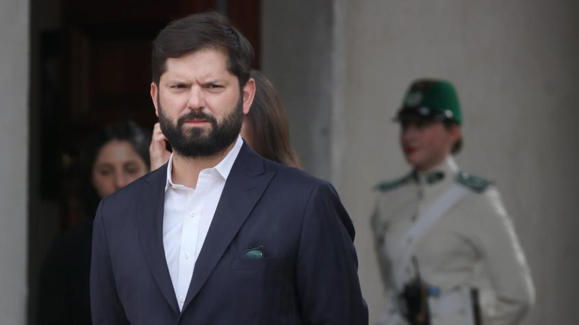 Presidente Boric felicita a Jara y Kast: "En la conciencia y en el voto libre e informado se juega esta decisión" Presidente Boric felicita a Jara y Kast: "En la conciencia y en el voto libre e informado se juega esta decisión"