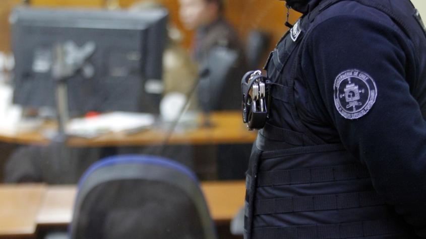 Condenan a joven que asaltó y agredió a su padre en San Antonio: víctima no declaró en su contra Condenan a joven que asaltó y agredió a su padre en San Antonio: víctima no declaró en su contra