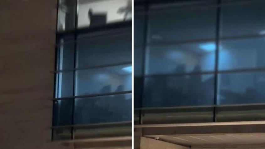 Vitacura confirma despido de funcionarios captados teniendo relaciones sexuales dentro del municipio