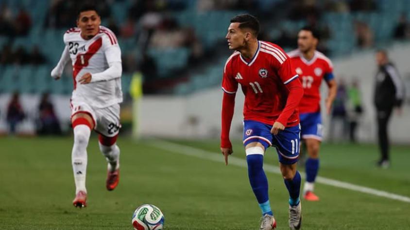 "Díganle que existen otros deportes... quizás ajedrez": Las críticas a delantero de Chile en amistoso ante Perú