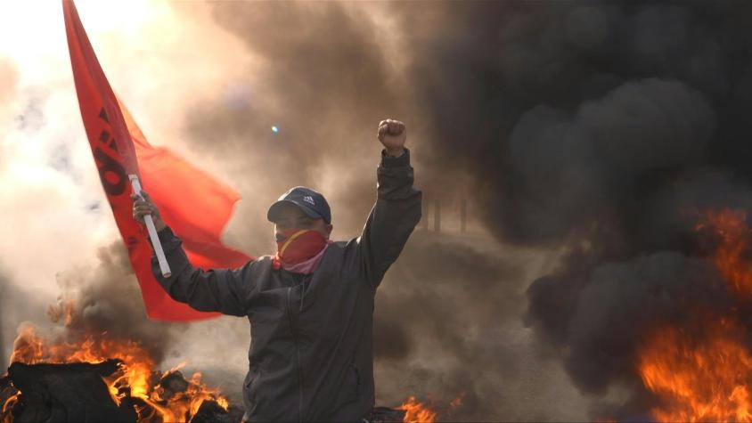 Ocho heridos en desalojo de manifestantes que presionan por resultados electorales en Honduras