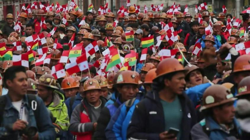 Trabajadores marchan en La Paz contra decreto que anula subsidio a los combustibles