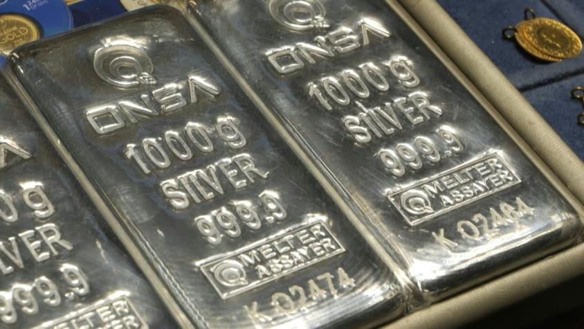 El precio de la plata supera los 75 dólares la onza por primera vez