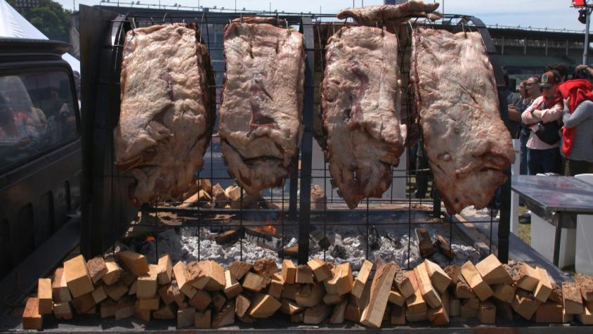Los argentinos consumen cada vez menos carne