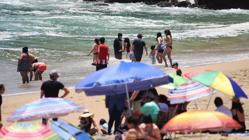 Cuenta regresiva para el verano: Revisa el día y hora exacta del inicio de la temporada estival 2025 en Chile