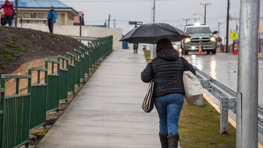 "Potencialmente riesgosos": Emiten aviso de vientos y precipitaciones para Navidad en Magallanes