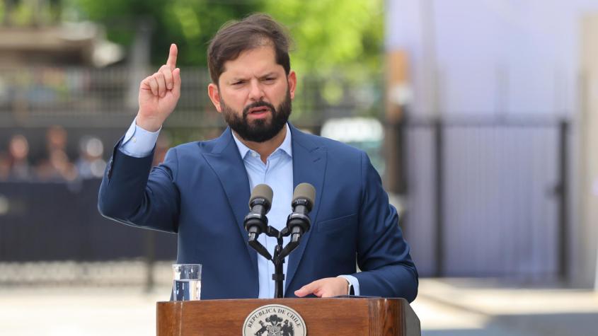 Boric critica el "conservadurismo de viejos órdenes" y advierte que "acá no somos monedita de oro" Boric critica el "conservadurismo de viejos órdenes" y advierte que "acá no somos monedita de oro"