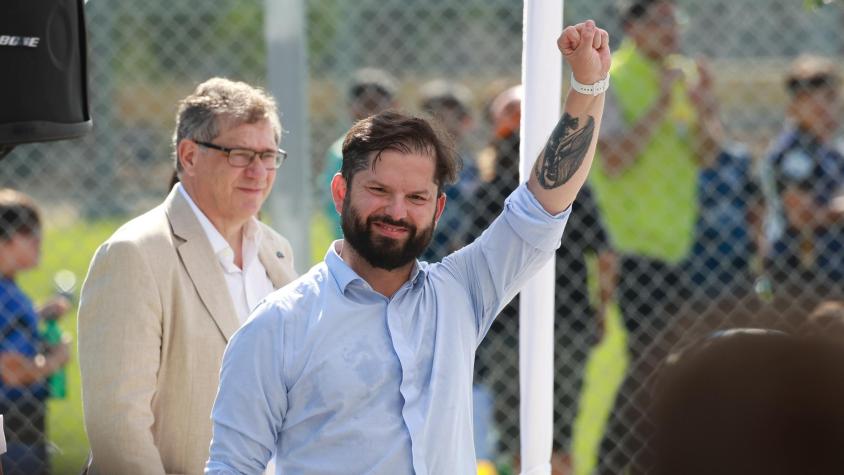 Presidente Boric: "Las peleas políticas siempre van a quedar en segundo plano. Son las obras las que hablan" Presidente Boric: "Las peleas políticas siempre van a quedar en segundo plano. Son las obras las que hablan"