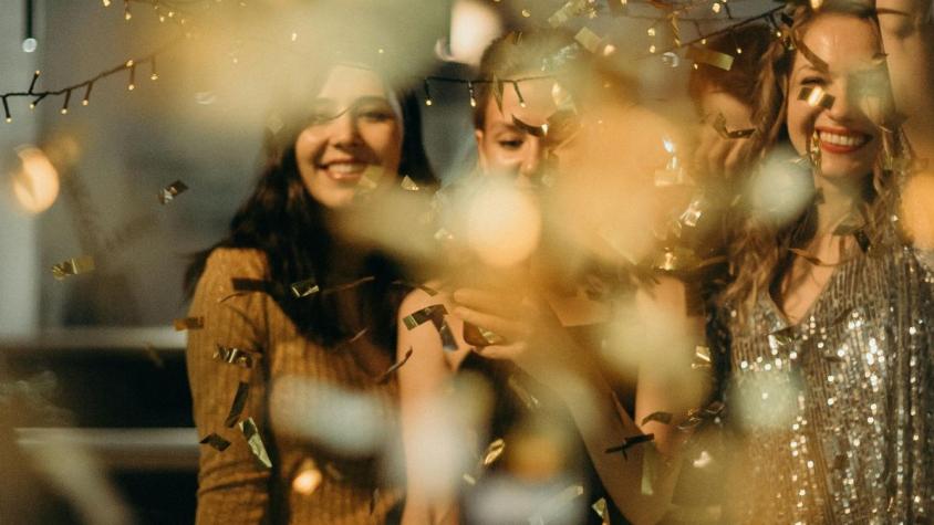 Año Nuevo 2026: Los colores que te conviene usar para tener éxito (y el que debes evitar)