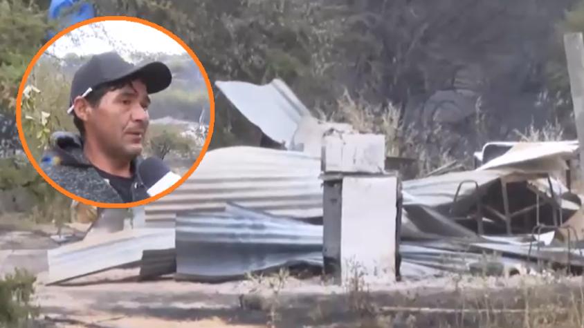 Desolado relato de hombre que perdió todo por incendio en San Pedro de Melipilla: no sabe nada de su padre tras la emergencia Desolado relato de hombre que perdió todo por incendio en San Pedro de Melipilla: no sabe nada de su padre tras la emergencia