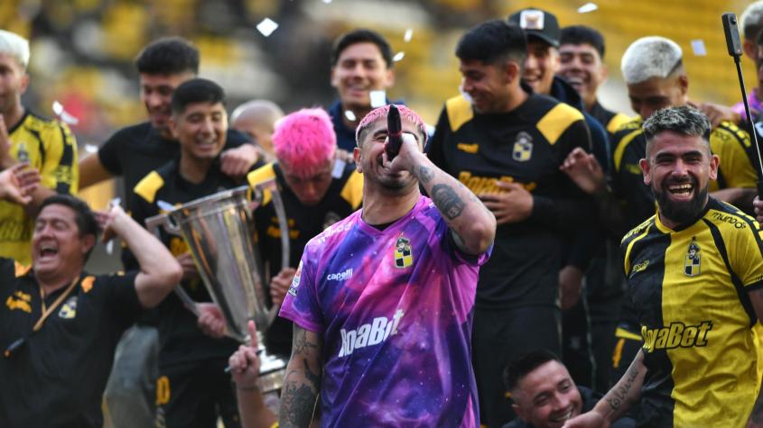 Waterman se despidió de los hinchas: Esta es la lista de salidas de Coquimbo Unido tras histórico título en Chile Waterman se despidió de los hinchas: Esta es la lista de salidas de Coquimbo Unido tras histórico título en Chile