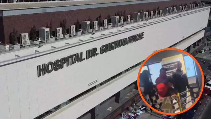 VIDEO | Guardias golpearon a un hombre en la urgencia del Hospital Gustavo Fricke
