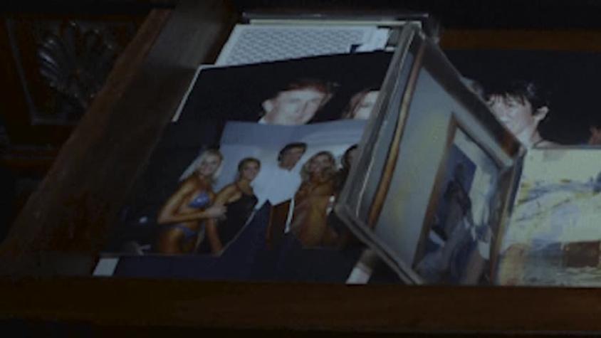 El Departamento de Justicia restablece foto de Trump en los archivos públicos del caso Epstein