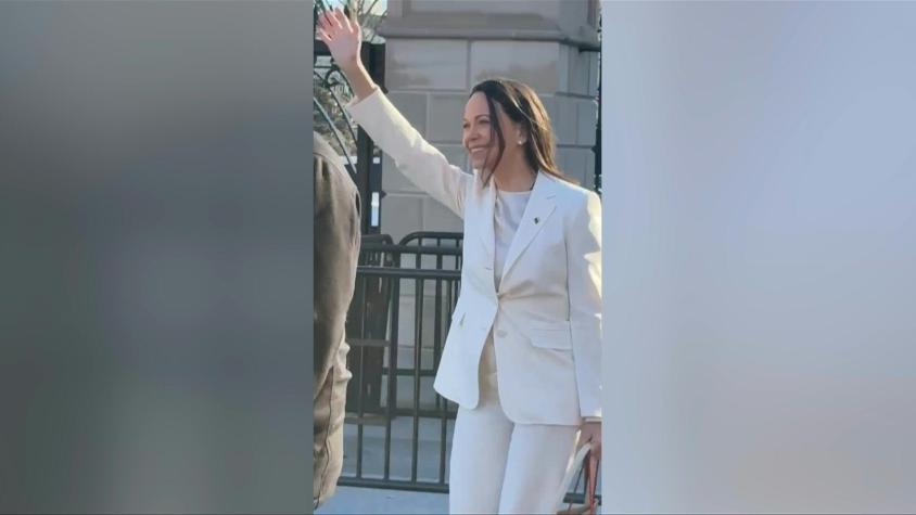 Machado entrega la medalla del Nobel de la Paz a Trump y le reitera su adhesión