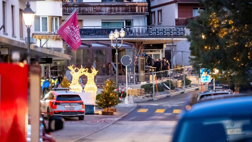 Policía teme "decenas" de muertos por incendio en estación de esquí suiza