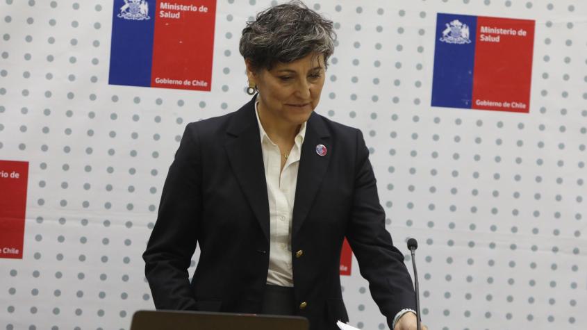 Republicanos piden salida de Aguilera tras muerte de paciente por "cirugía express" de su madre: anunciaron comisión investigadora y denuncia ante Fiscalía