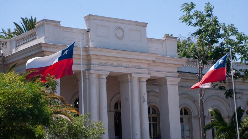 "Contra todos los que resulten responsables": Entregan detalles de la denuncia interpuesta por "cirugía express" a madre de Ministra de Salud