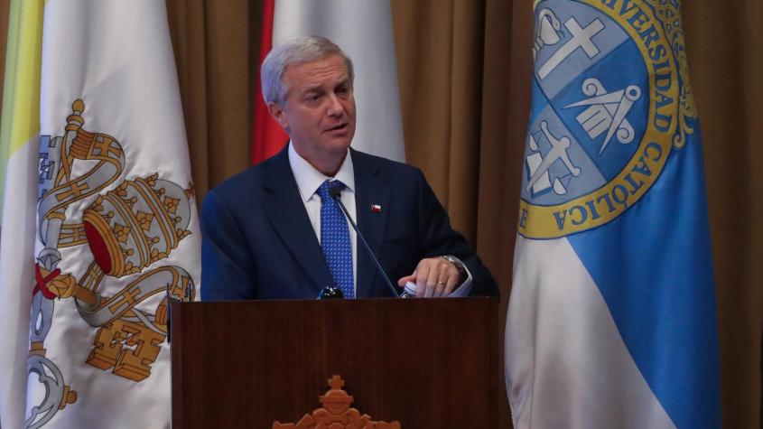 Revisa la presentación de José Antonio Kast en seminario de Clapes UC "Reflexiones sobre Chile 2026-2030"