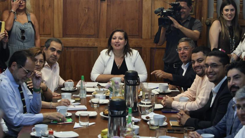 Socialismo Democrático y la DC apuntan a ser oposición sin el FA y el PC, pero llaman a coordinarse 