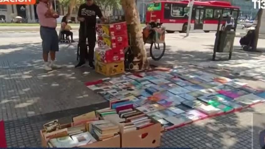 Reportajes T13: Así opera la mafia de los libros pirata