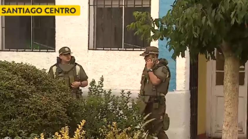 Hombre es asesinado al interior de un cité en Santiago