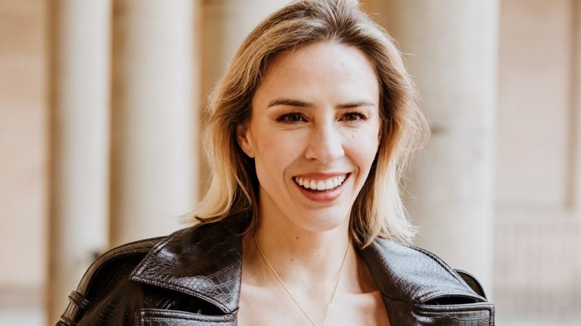 Vale Ortega impactó al revelar millonario monto que se negó a pagar en colegios de Inglaterra: hijos van a uno público