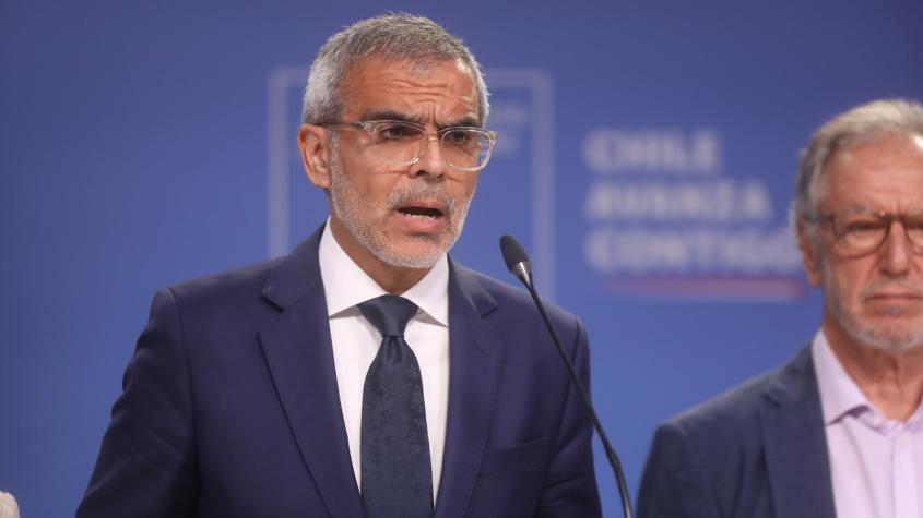 “Los estaban esperando”: Ministro Cordero relata emboscada a carabineros en La Legua que dejó un fallecido