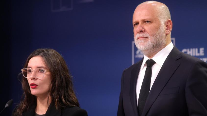 Elizalde arremete contra Poduje en defensa de Vallejo: "Creen que se construye un mejor país con lógica de barra brava"