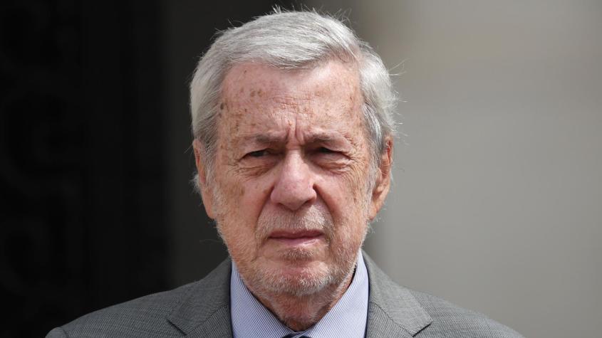 "Estamos ya decididos": Canciller van Klaveren confirma envío de ayuda humanitaria para "el pueblo de Cuba"