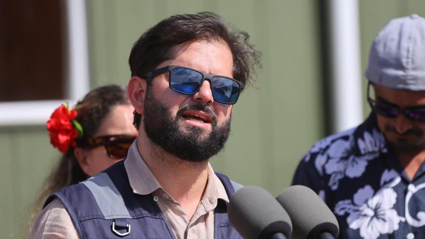 Boric se pronuncia contra rechazo de visado a funcionarios chilenos en EE.UU.: "No aceptamos que nadie nos dicte lo que podemos hacer" Boric se pronuncia contra rechazo de visado a funcionarios chilenos en EE.UU.: "No aceptamos que nadie nos dicte lo que podemos hacer"