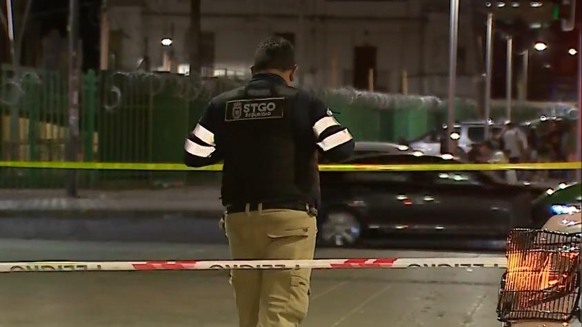 Hombre es asesinado a disparos en cercanías a la Vega Central: fue atacado desde un vehículo