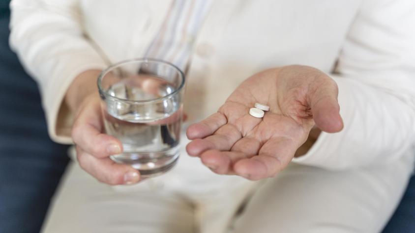 Altas temperaturas podrían degradar tus medicamentos y restarles eficacia: cómo protegerlos y dónde JAMÁS debes dejarlos