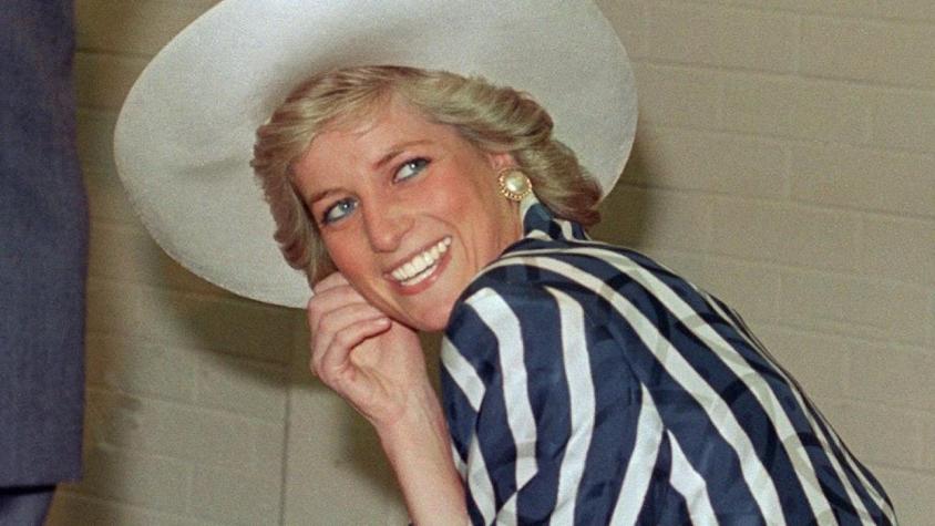 Príncipe William compartió inédita fotografía junto a la princesa Diana por el Día de la Madre