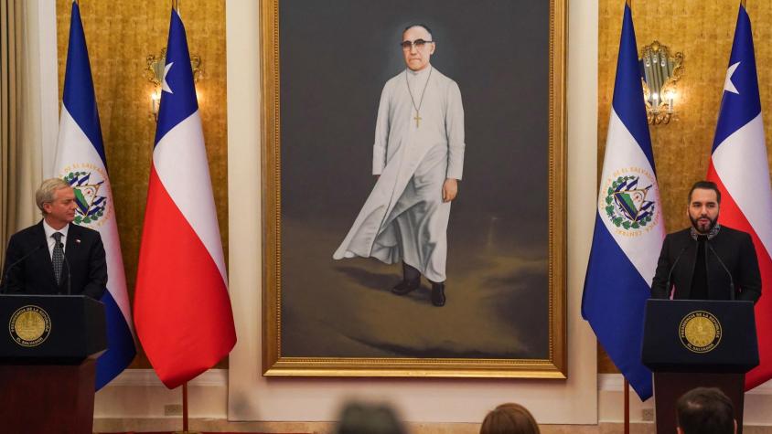 ¿Viene Bukele al cambio de mando? La relación de Kast con el Presidente de El Salvador