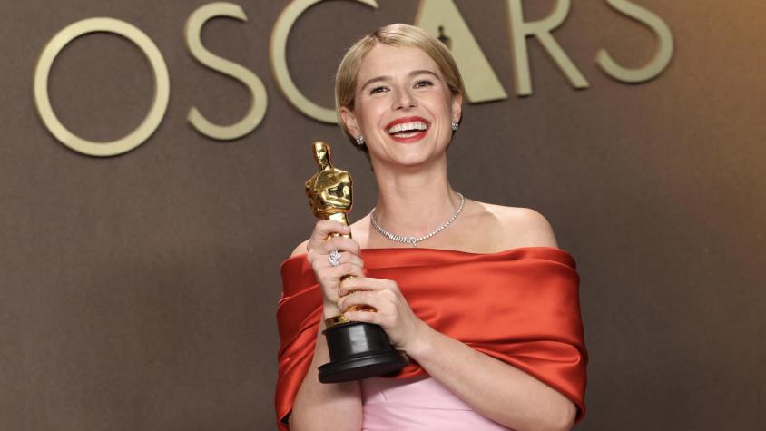 Jessie Buckley, de un programa de talentos de la BBC al Óscar de Hollywood