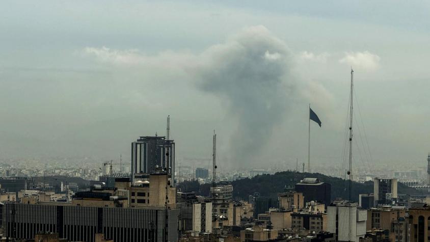 Víctimas, blancos atacados, alza del petróleo y desplazados: 15 cifras que muestran un mes de guerra en Medio Oriente

Ex-Ante en T13 »
