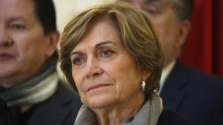 Matthei ante alza del precio de las bencinas: "Me duelen en el alma las medidas"