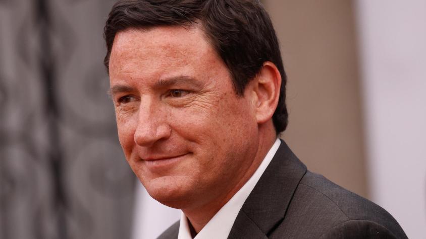 Squella por "dress code" que exigirá Kast: "Los republicanos saben que la corbata para el cargo público es muy importante"