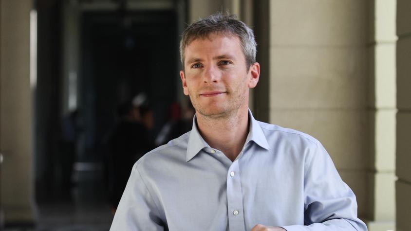 De "dolería la guata" a embajador: Los reparos que Juan Manuel Santa Cruz tuvo con Kast durante la campaña